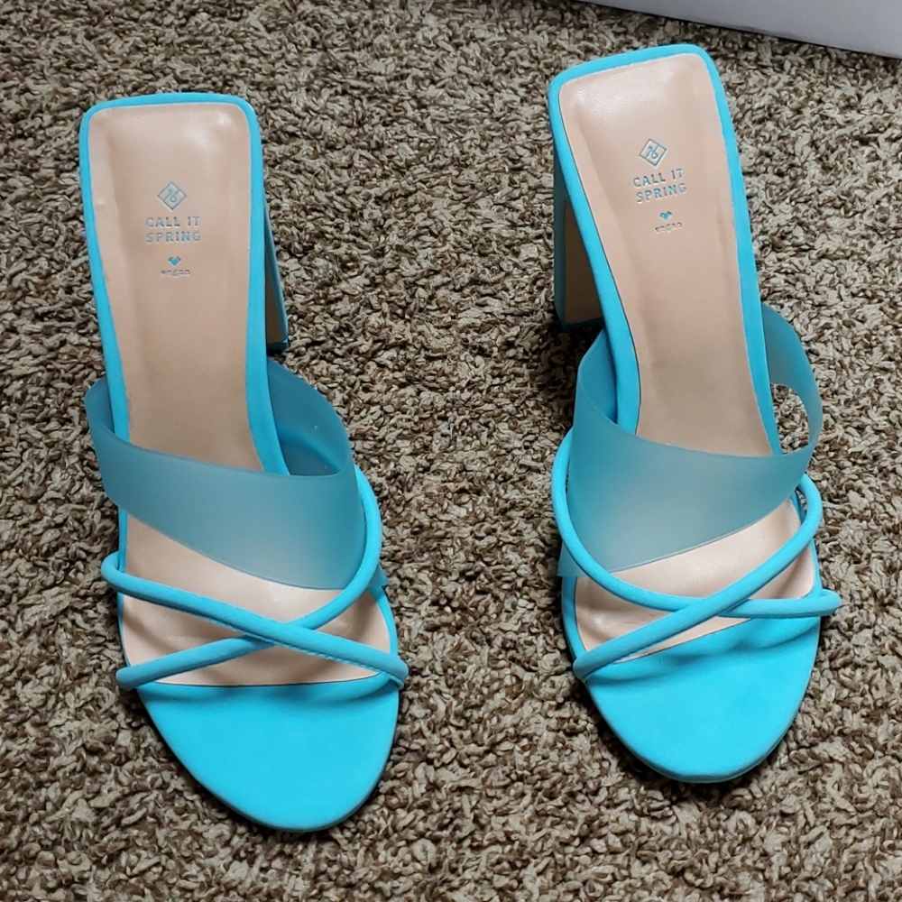 Shoe